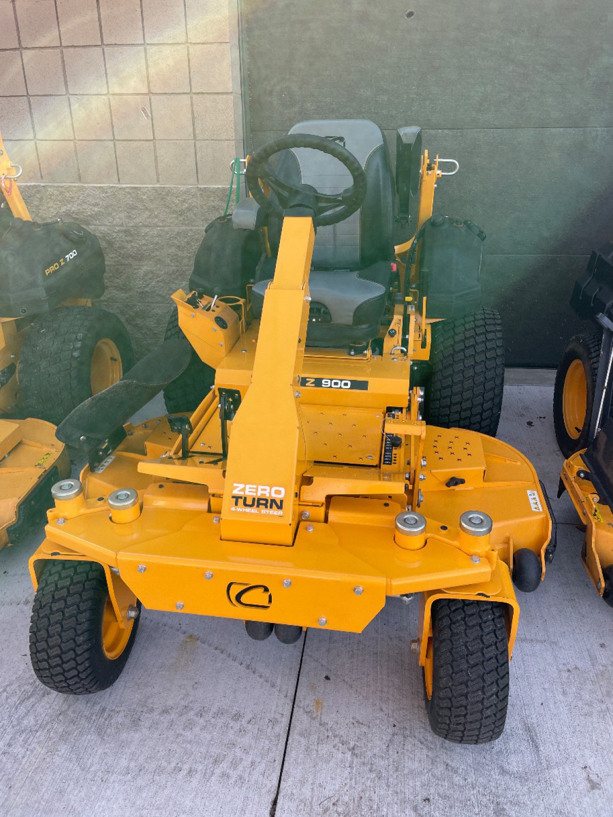 American Pride Power Equipment - Used Pre-Owned Cub Cadet Pro Z 960 S KW  DEMO